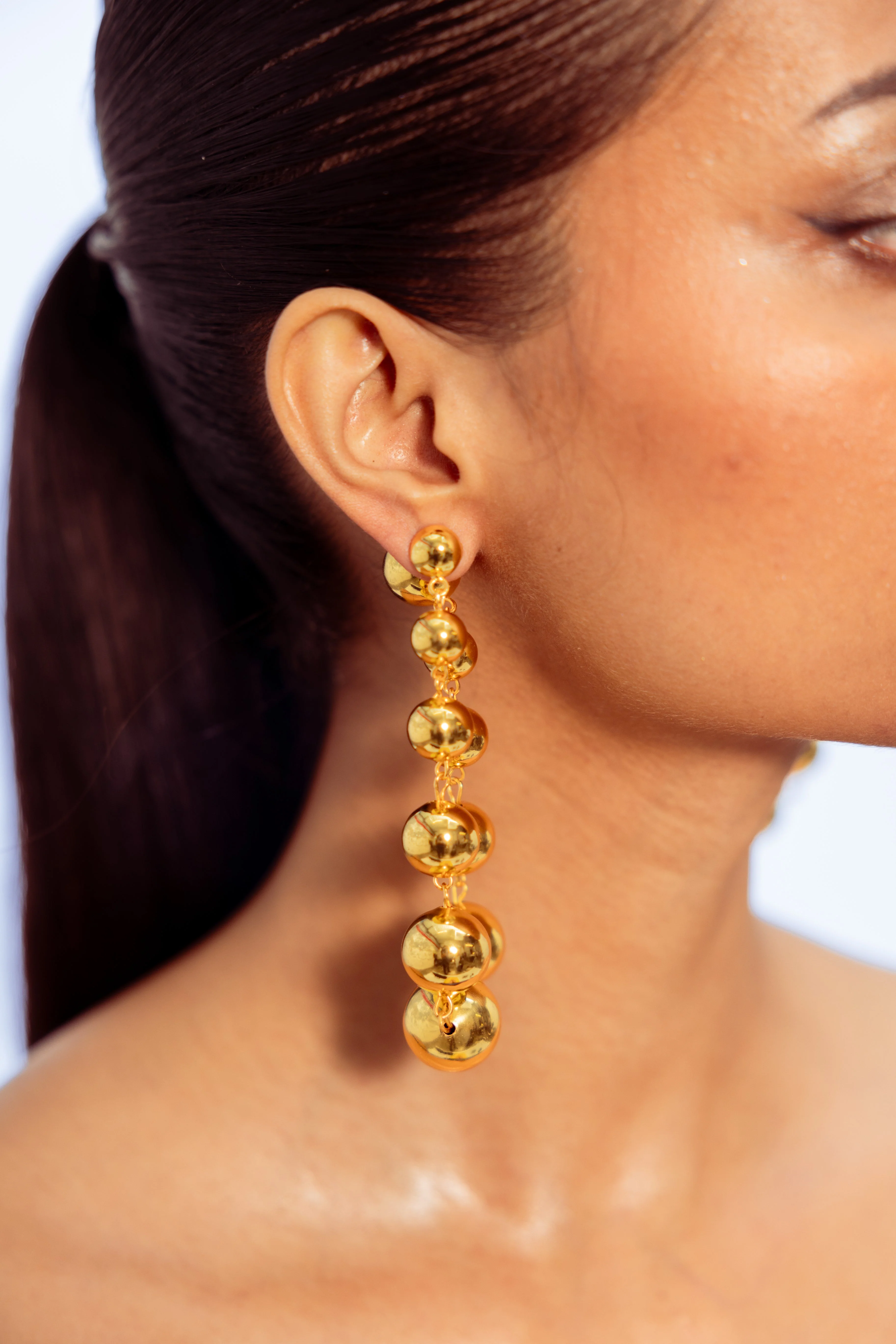 Circular String Earrings - Gold - Image 2