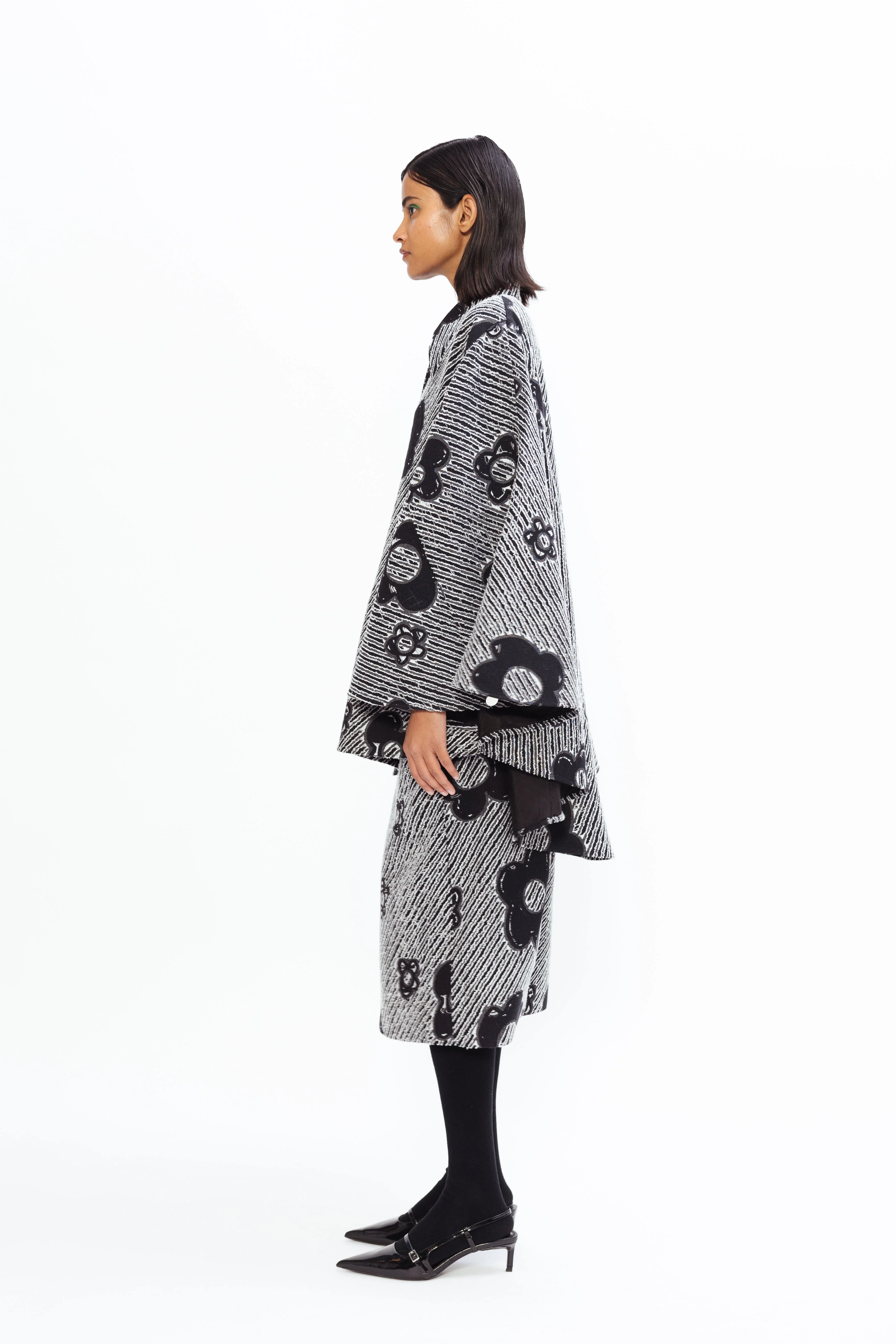 Flora Wool Cape - Image 4